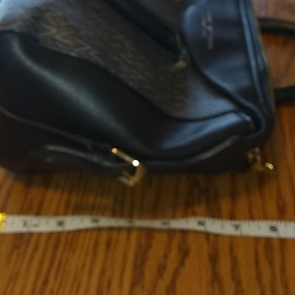 Mark New York hand bag.purse - Picture 13 of 14